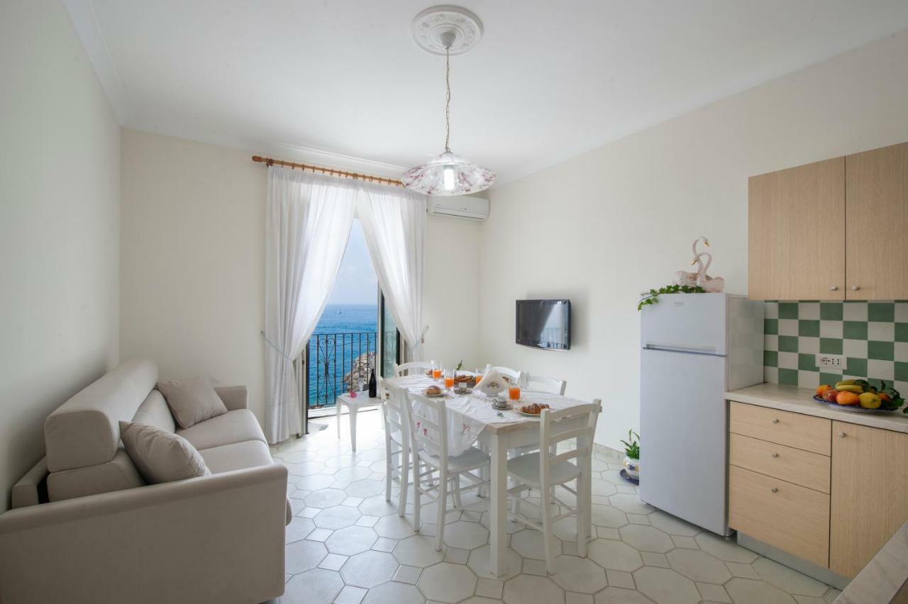 Amalfi Moon Apartment Luaran gambar