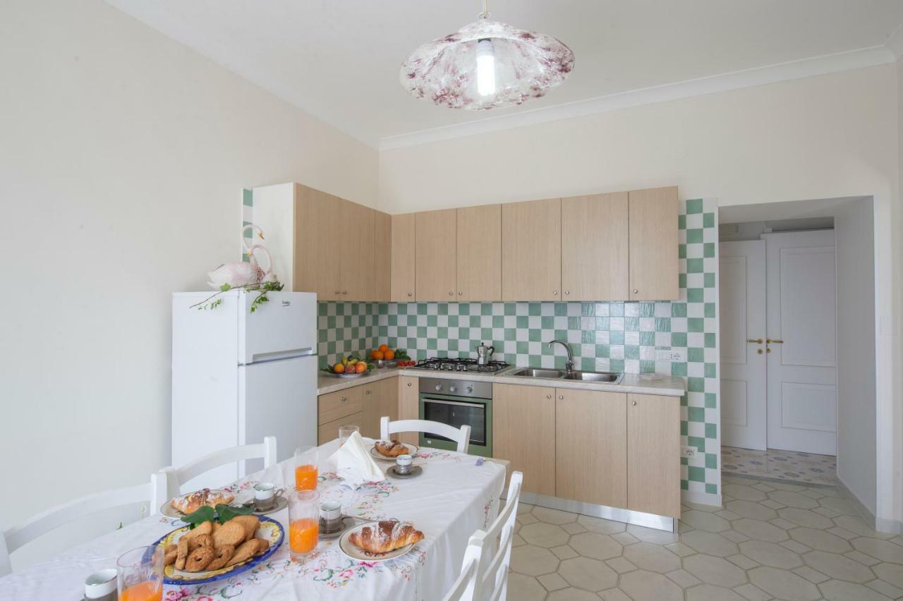 Amalfi Moon Apartment Luaran gambar