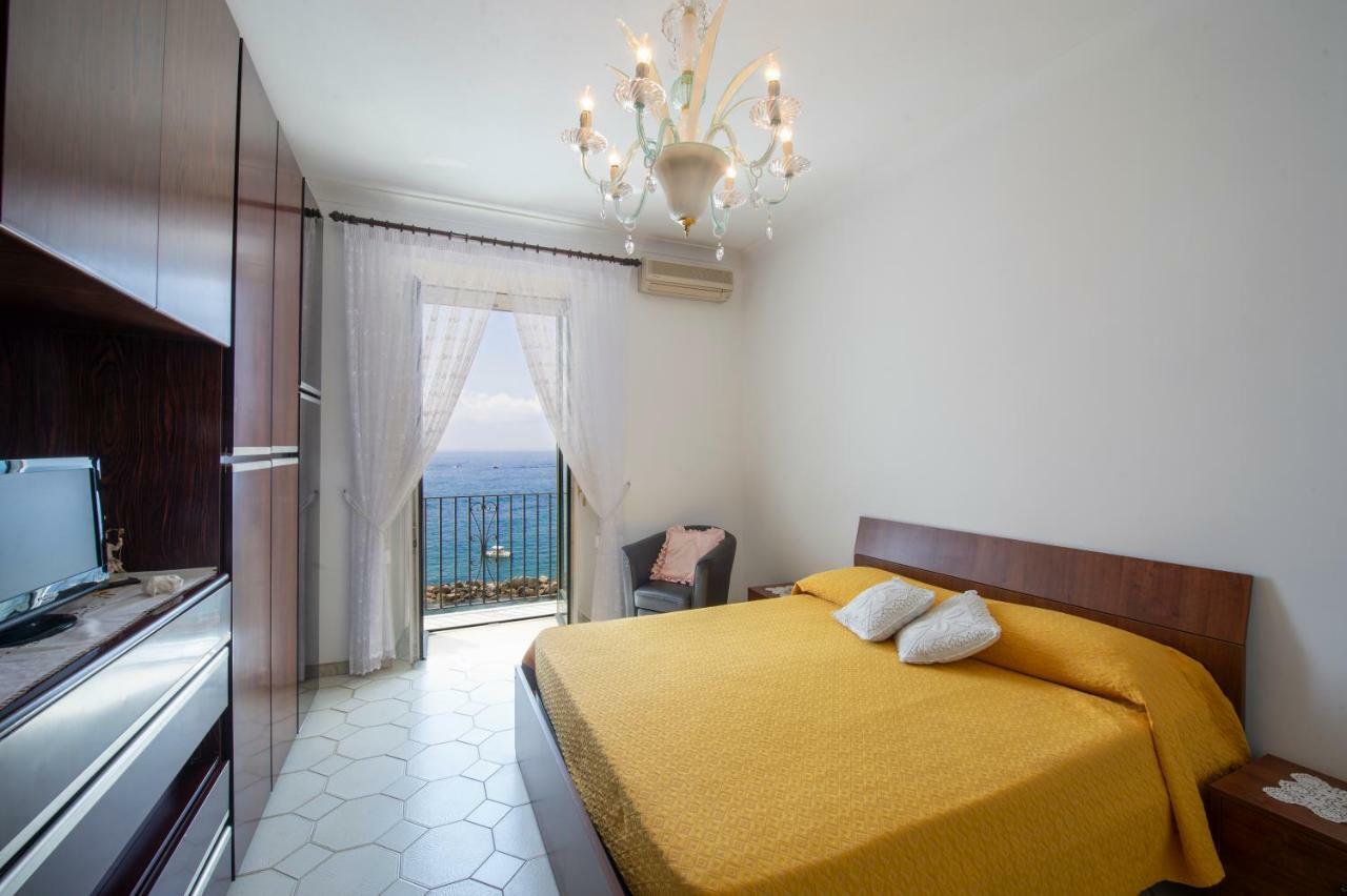 Amalfi Moon Apartment Luaran gambar